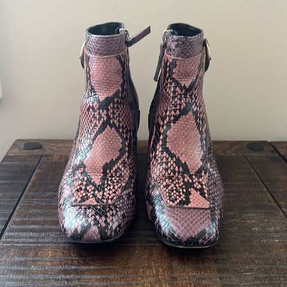 Freda Salvador Hendrix Boot - Picture 7 of 13